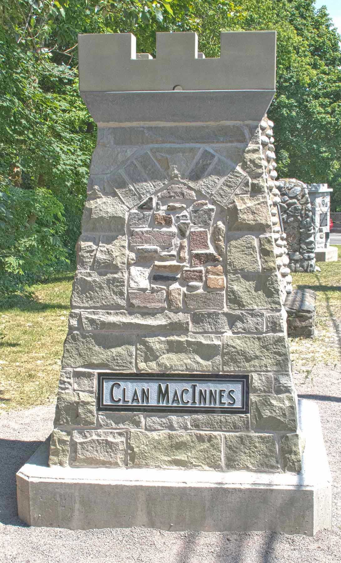 MacInnes face