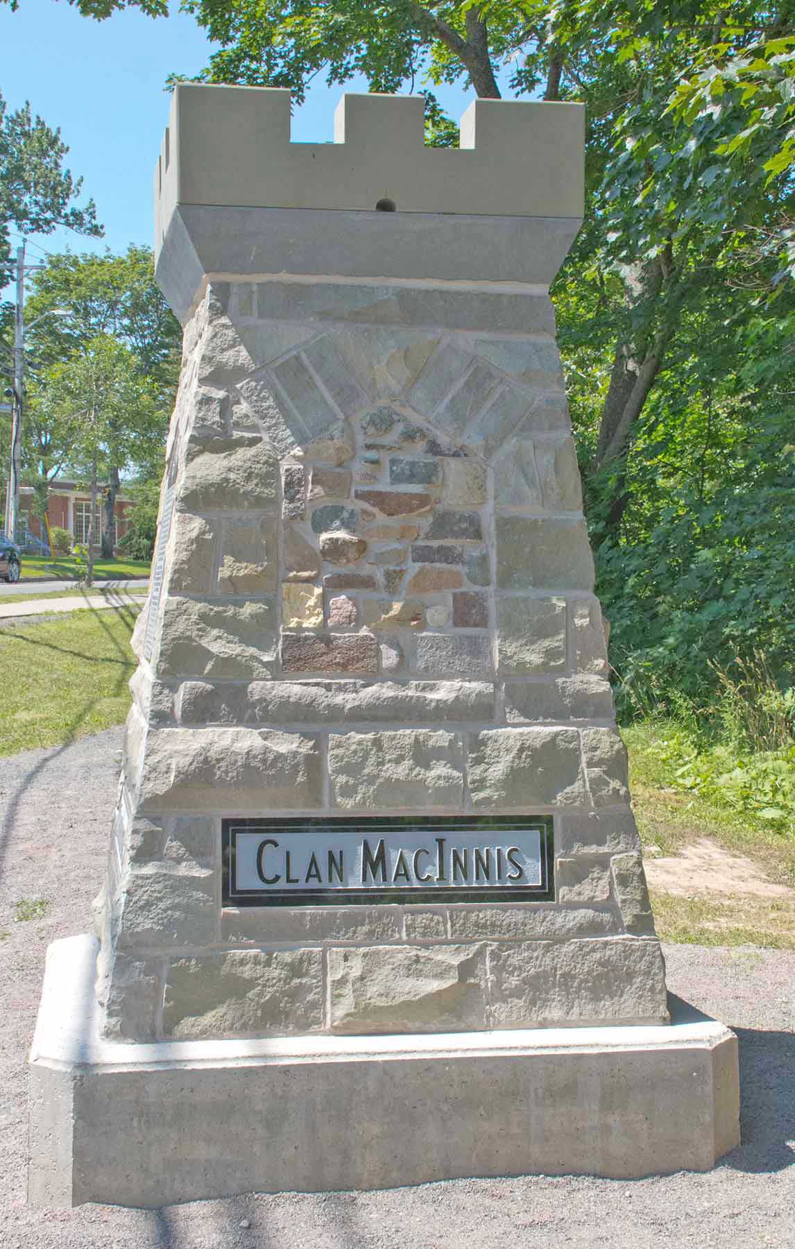 Cairn MacInnis face